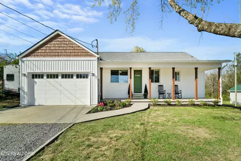 817 Wells Rd, Maryville, TN 37801