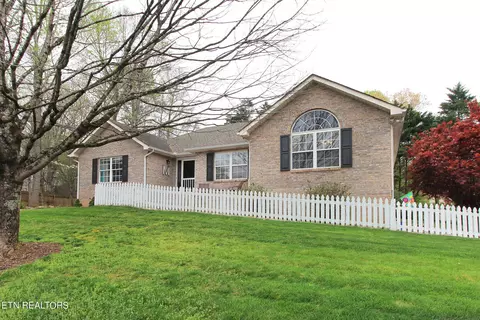 5500 Oakside Dr, Knoxville, TN 37920