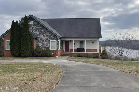 120 Pointe Summit Drive Dr, Greenback, TN 37742