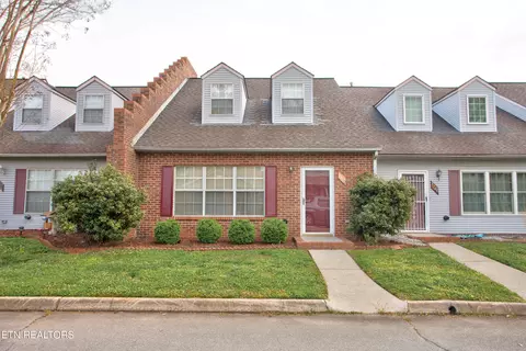 1747 S Odell Rd, Maryville, TN 37801