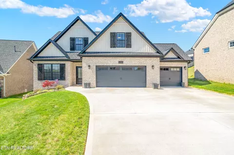 2346 Hickory Crest Ln, Knoxville, TN 37932