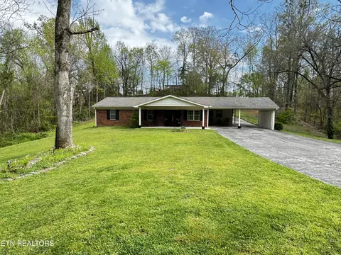 4614 Lakeview Cir, Louisville, TN 37777