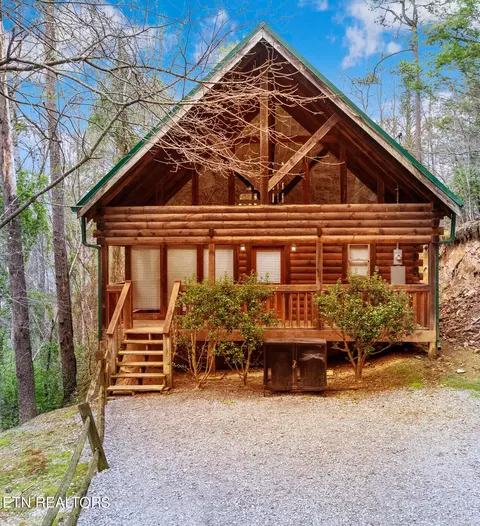 3817 Katelyns Ln, Sevierville, TN 37876