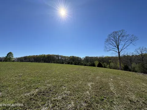 1191 Davis Ferry Rd, Loudon, TN 37774