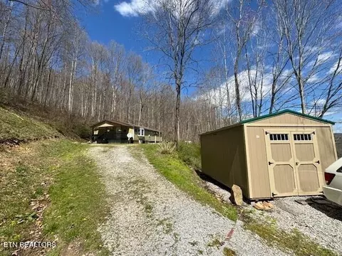 Exterior - 50 Conley Hill Rd, Bledsoe, KY 40810 photo 9 of 9