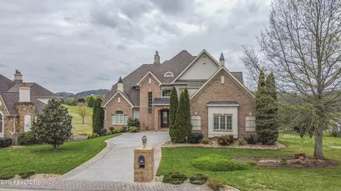 865 Rarity Bay Pkwy, Vonore, TN 37885