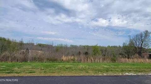 450 Pointe Vista Drive, Rockwood, TN 37854