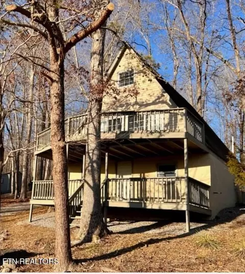 848 Flat Hollow Dock Cir, Speedwell, TN 37870