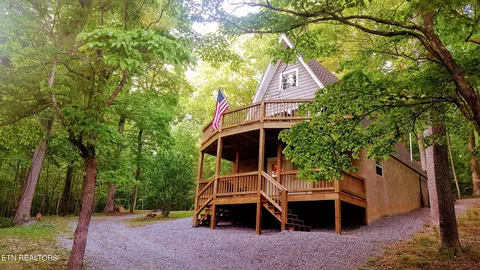 850 Flat Hollow Marina Rd, Speedwell, TN 37870