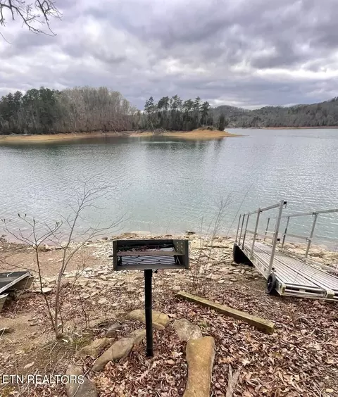 Hurricane Hollow Rd, Maynardville, TN 37807