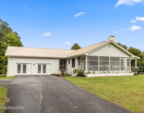 4525 Hooper Hwy, Cosby, TN 37722
