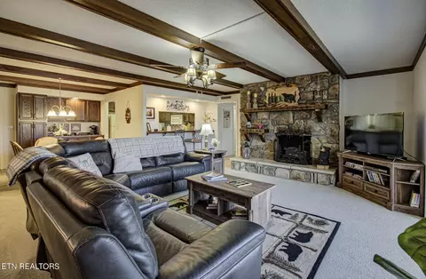 1824 Oriole Rd #111, Gatlinburg, TN 37738