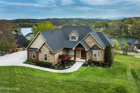 3801 Shipwatch Ln, Knoxville, TN 37920