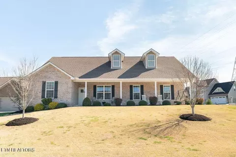 6303 Knightsboro Rd, Knoxville, TN 37912