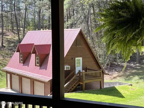 Exterior - 570 Farner Rd, Farner, TN 37333 photo 7 of 9