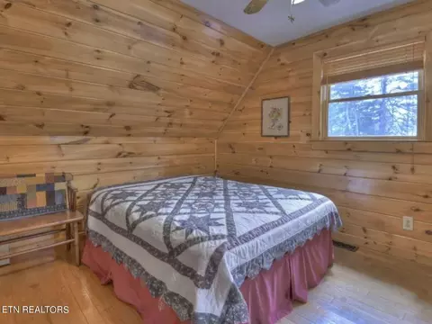 Bedroom - 570 Farner Rd, Farner, TN 37333 photo 4 of 5