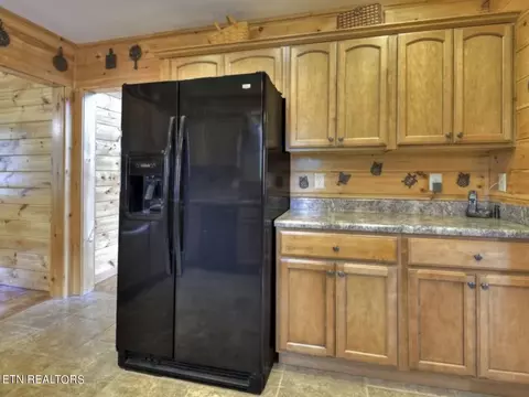 Kitchen - 570 Farner Rd, Farner, TN 37333 photo 3 of 4