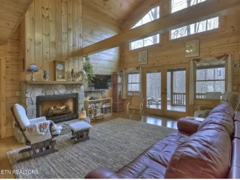 Living - 570 Farner Rd, Farner, TN 37333 photo 1 of 2