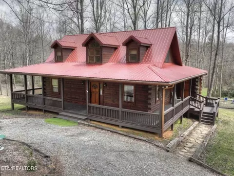 Exterior - 570 Farner Rd, Farner, TN 37333 photo 1 of 9