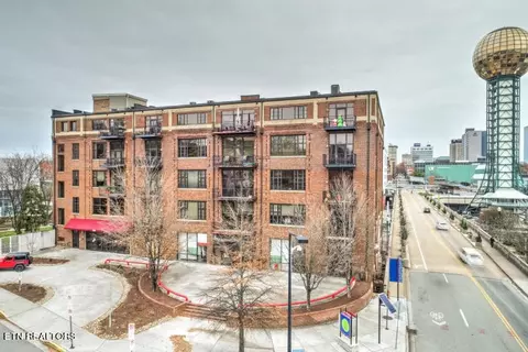 1060 Worlds Fair Park Dr #207, Knoxville, TN 37916