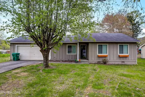 6513 Red Ash Rd, Knoxville, TN 37918