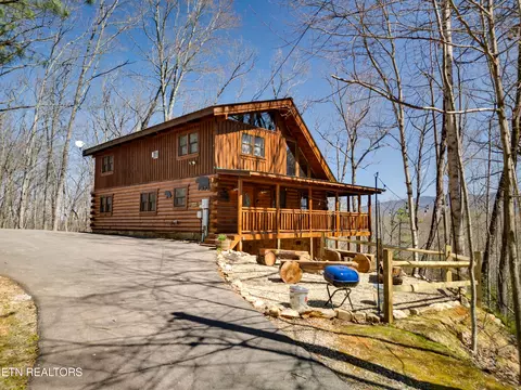 4240 Alyssa Way, Sevierville, TN 37862
