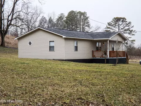 Exterior - 117 Black Diamond Dr, Ewing, VA 24248 photo 3 of 8