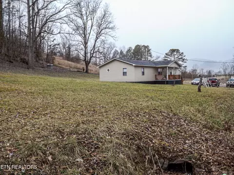 Exterior - 117 Black Diamond Dr, Ewing, VA 24248 photo 6 of 8