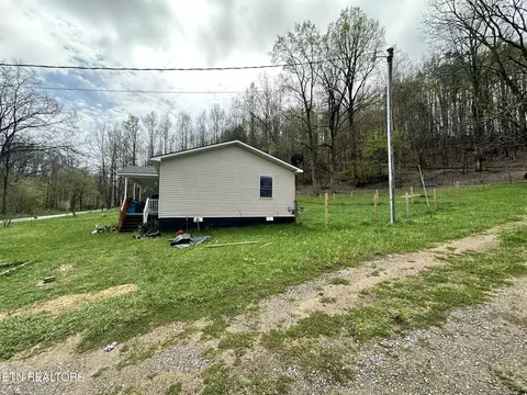Exterior - 117 Black Diamond Dr, Ewing, VA 24248 photo 4 of 8
