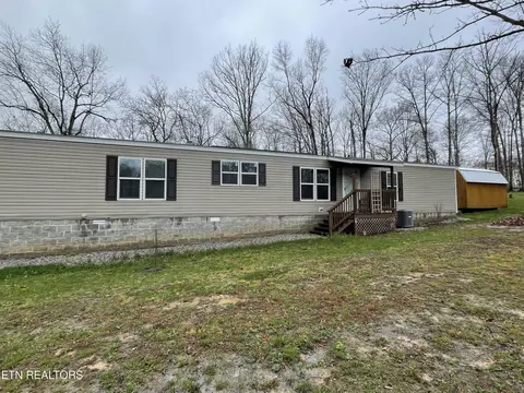 4052 Saponac Dr, Crossville, TN 38572
