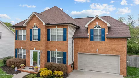 2412 Sable Point Ln, Knoxville, TN 37924