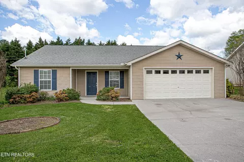 7606 Stonewood Creek Dr, Corryton, TN 37721