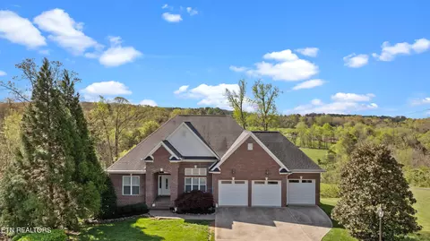 1630 Britts Dr, Lenoir City, TN 37772