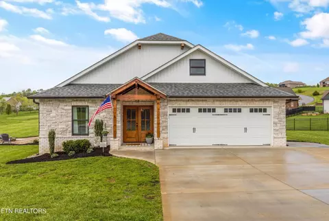 9605 Shelby Leigh Ln, Kodak, TN 37764