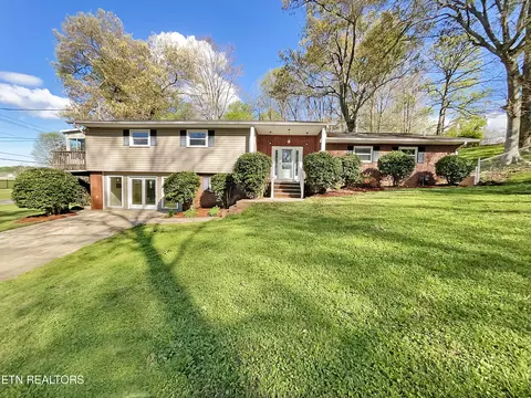 3543 Ginn Farm Dr, Knoxville, TN 37920