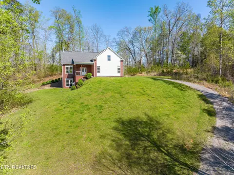 Exterior - 517 E Brushy Valley Dr, Powell, TN 37849 photo 17 of 18