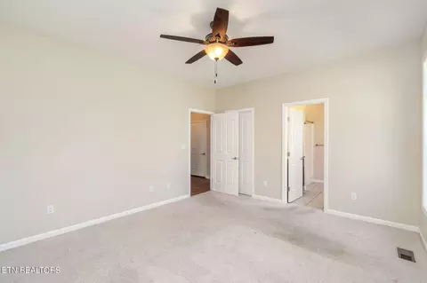 Bedroom - 517 E Brushy Valley Dr, Powell, TN 37849 photo 1 of 3