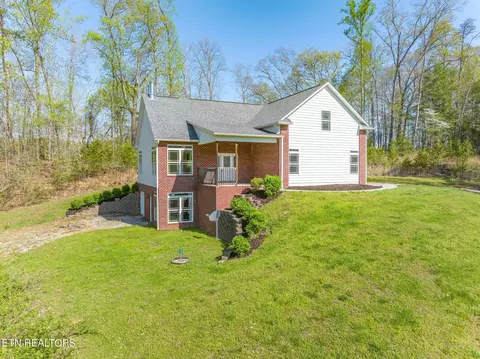 Exterior - 517 E Brushy Valley Dr, Powell, TN 37849 photo 2 of 18