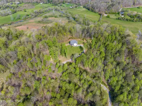 View/Area - 517 E Brushy Valley Dr, Powell, TN 37849 photo 5 of 9