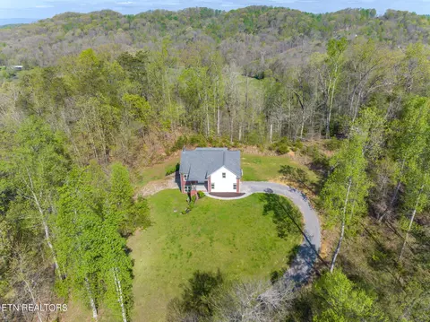 View/Area - 517 E Brushy Valley Dr, Powell, TN 37849 photo 1 of 9