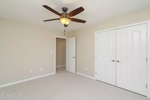 Bedroom - 517 E Brushy Valley Dr, Powell, TN 37849 photo 3 of 3