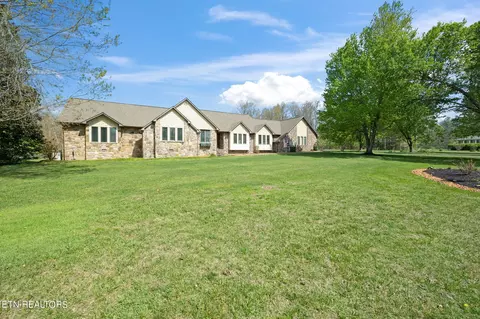 66 Russett Ln, Crossville, TN 38572