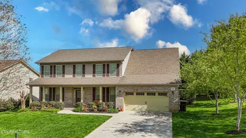 12931 Pine Meadows Ln, Knoxville, TN 37934