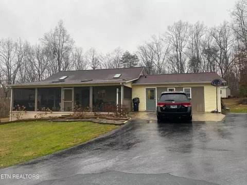 8286 S Highway 127 S, Crossville, TN 38572