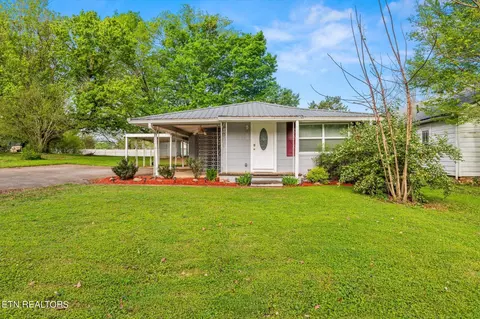 1715 Palos St, Athens, TN 37303