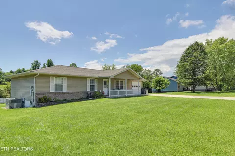 123 S Walden Dr, Harriman, TN 37748