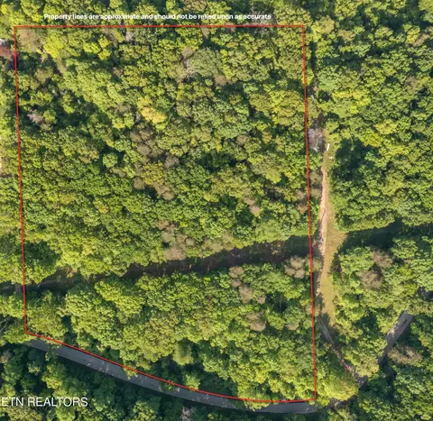 624 Airport Rd, Rockwood, TN 37854