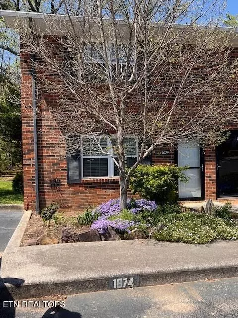 1674 Louisville Rd, Alcoa, TN 37701