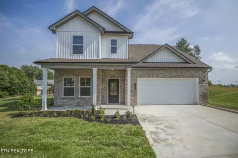 101 Sugar Maple Tr, Lenoir City, TN 37771