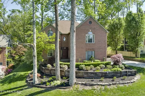 1212 Rain Tree Rd, Knoxville, TN 37923